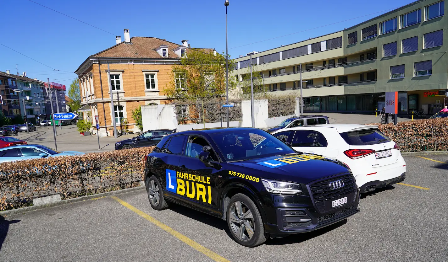 Fahrschule Buri Fahrzeug beim Treffpunkt