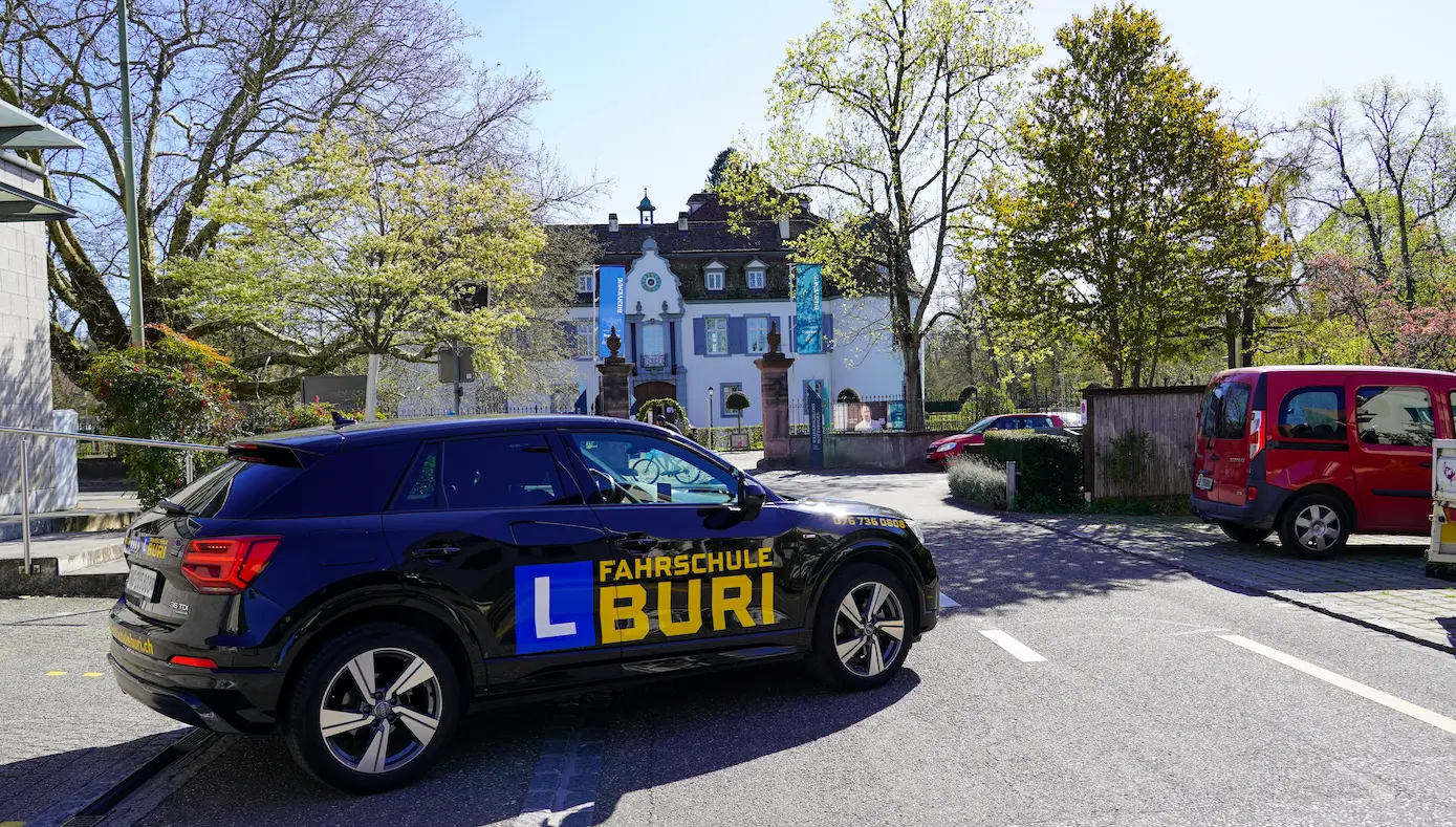 Fahrschule Buri Fahrzeug beim Treffpunkt